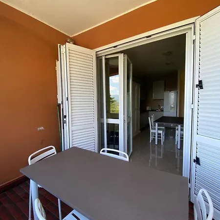 • Lovely Lake View • Apartman