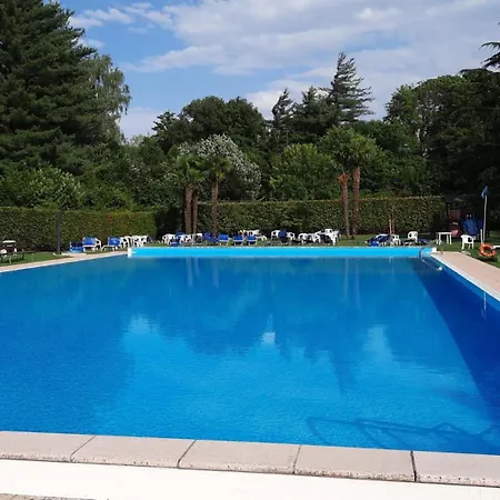 • Lovely Lake View • Apartman