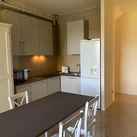 • Lovely Lake View • Apartment Ispra